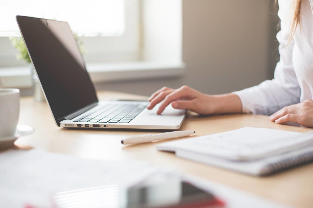 women-computer-1024×682 online training ISO