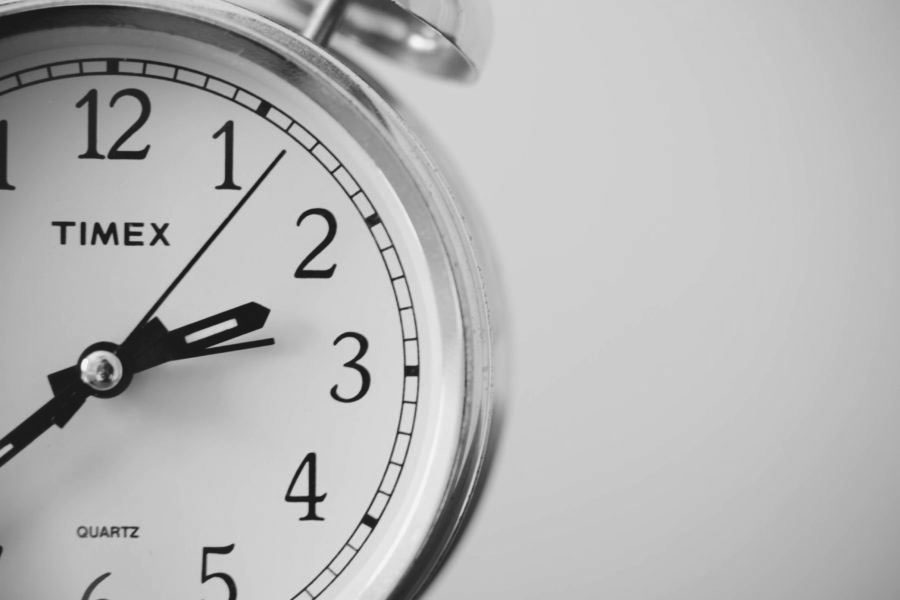 Clock ISO 9001 Clock ISO 9001